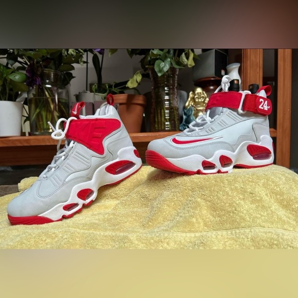 NIKE AIR GRIFFEY MAX 1 Youth - Picture 1 of 5